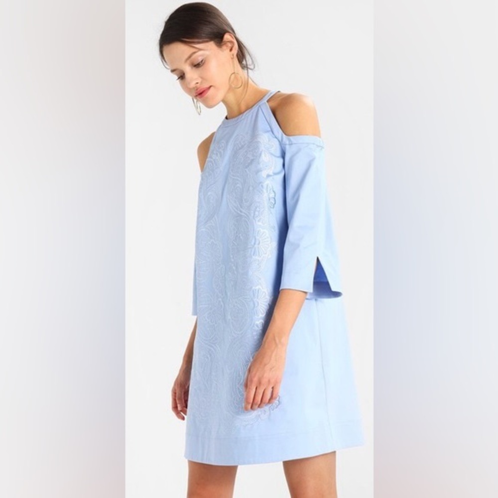 NWOT. Ted Baker. Jettas Cold-Shoulder Dress. Blue. Size 4.